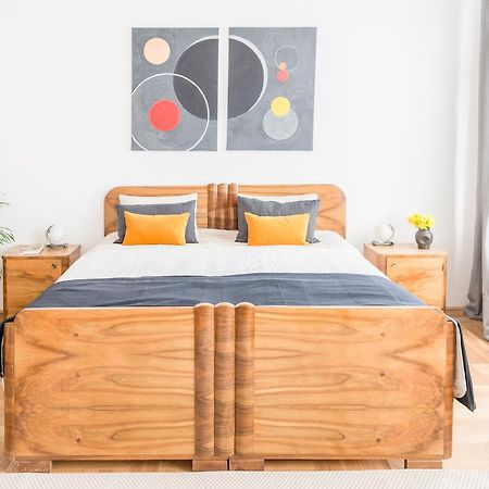 Modern Bauhaus Apartment Budapest Bagian luar foto