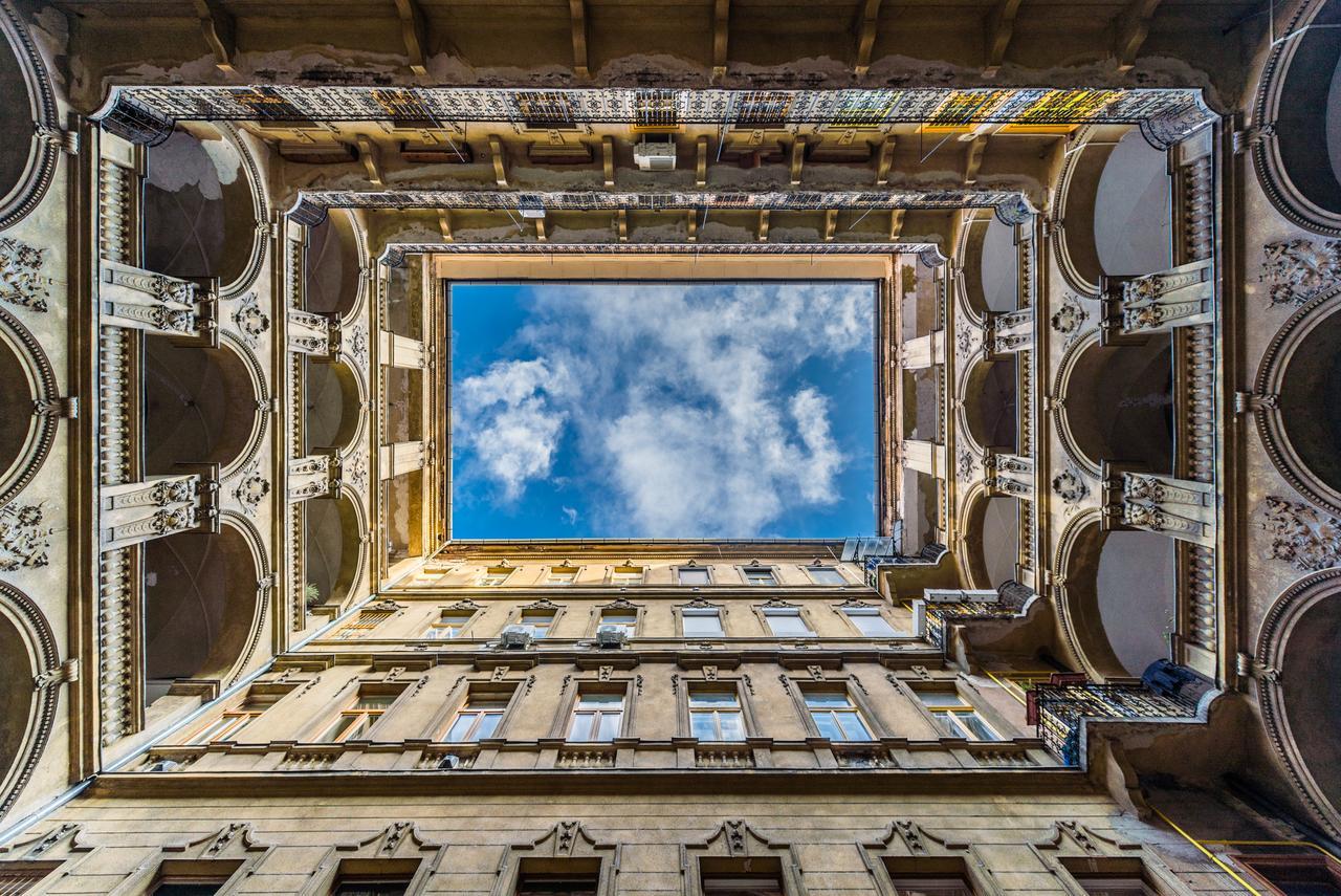 Modern Bauhaus Apartment Budapest Bagian luar foto