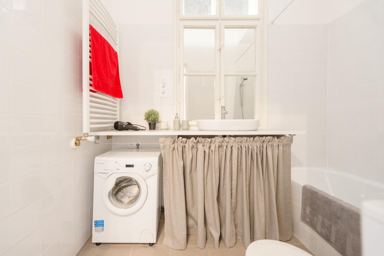 Modern Bauhaus Apartment Budapest Bagian luar foto